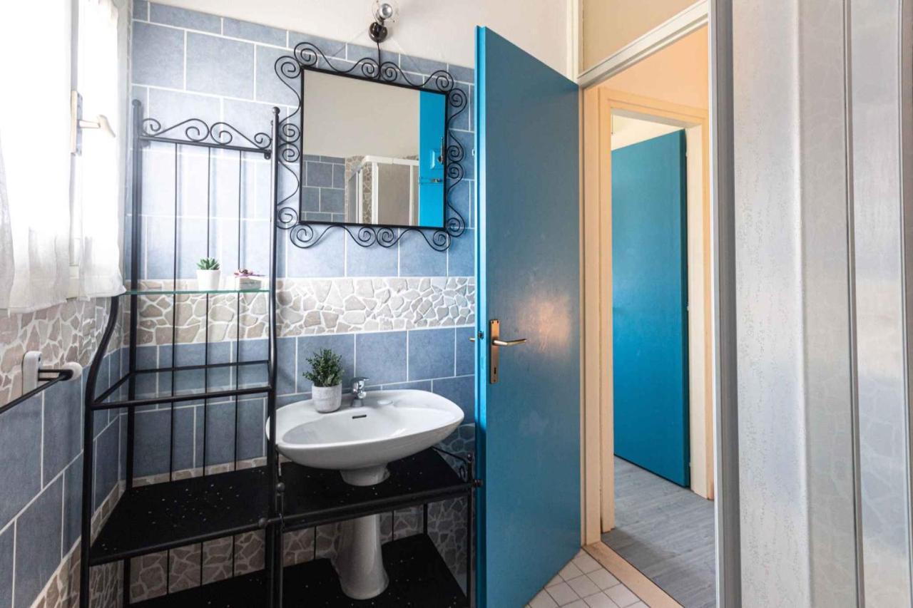 Holiday Home Porto Santa Margherita 40296 Bagian luar foto