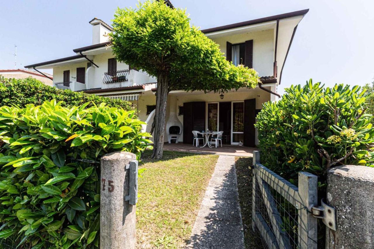 Holiday Home Porto Santa Margherita 40296 Bagian luar foto