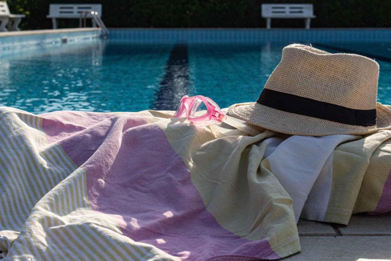 Holiday Home Porto Santa Margherita 40296 Bagian luar foto
