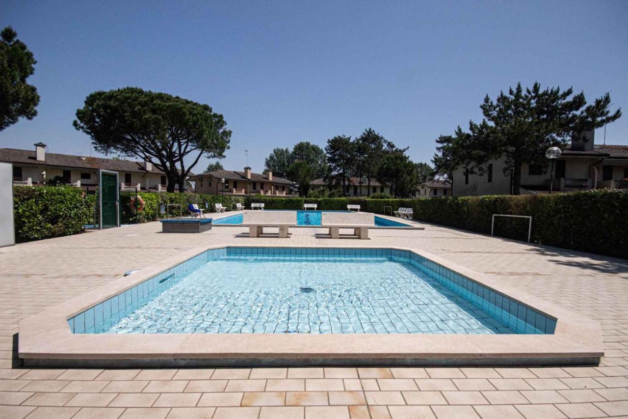 Holiday Home Porto Santa Margherita 40296 Bagian luar foto